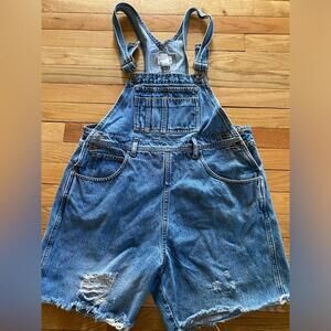 Vintage Moda Distressed Overall Shorts